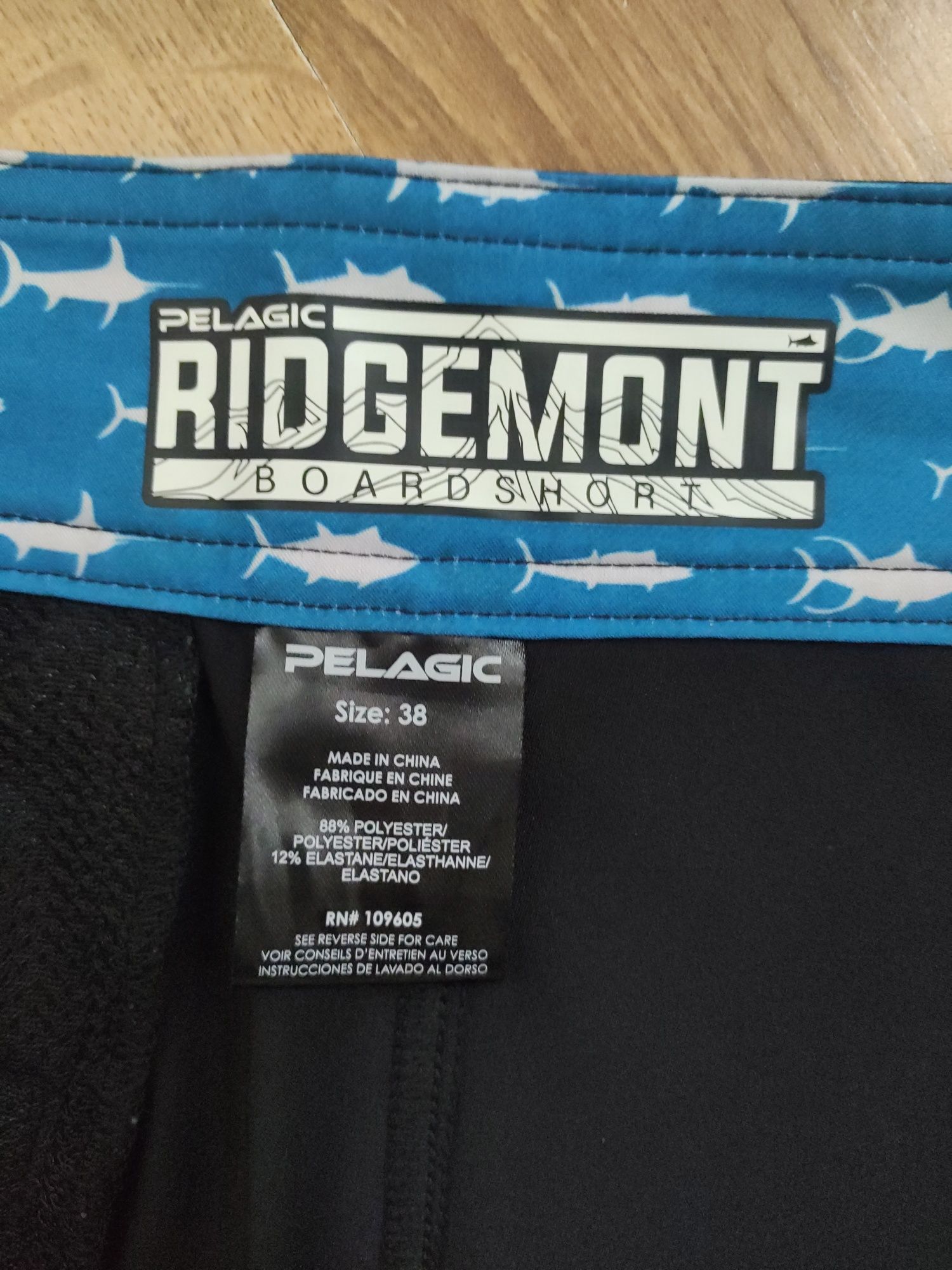 Pantaloni scurți Pelagic USA board shorts swim marimea 38 XL