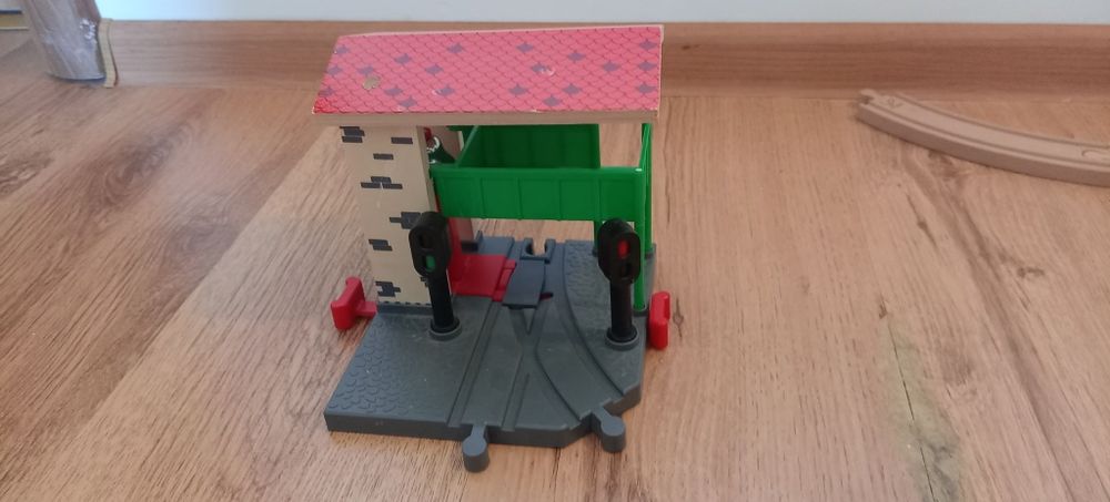 Playtive  - tunel, macaz din lemn, parcare din lemn