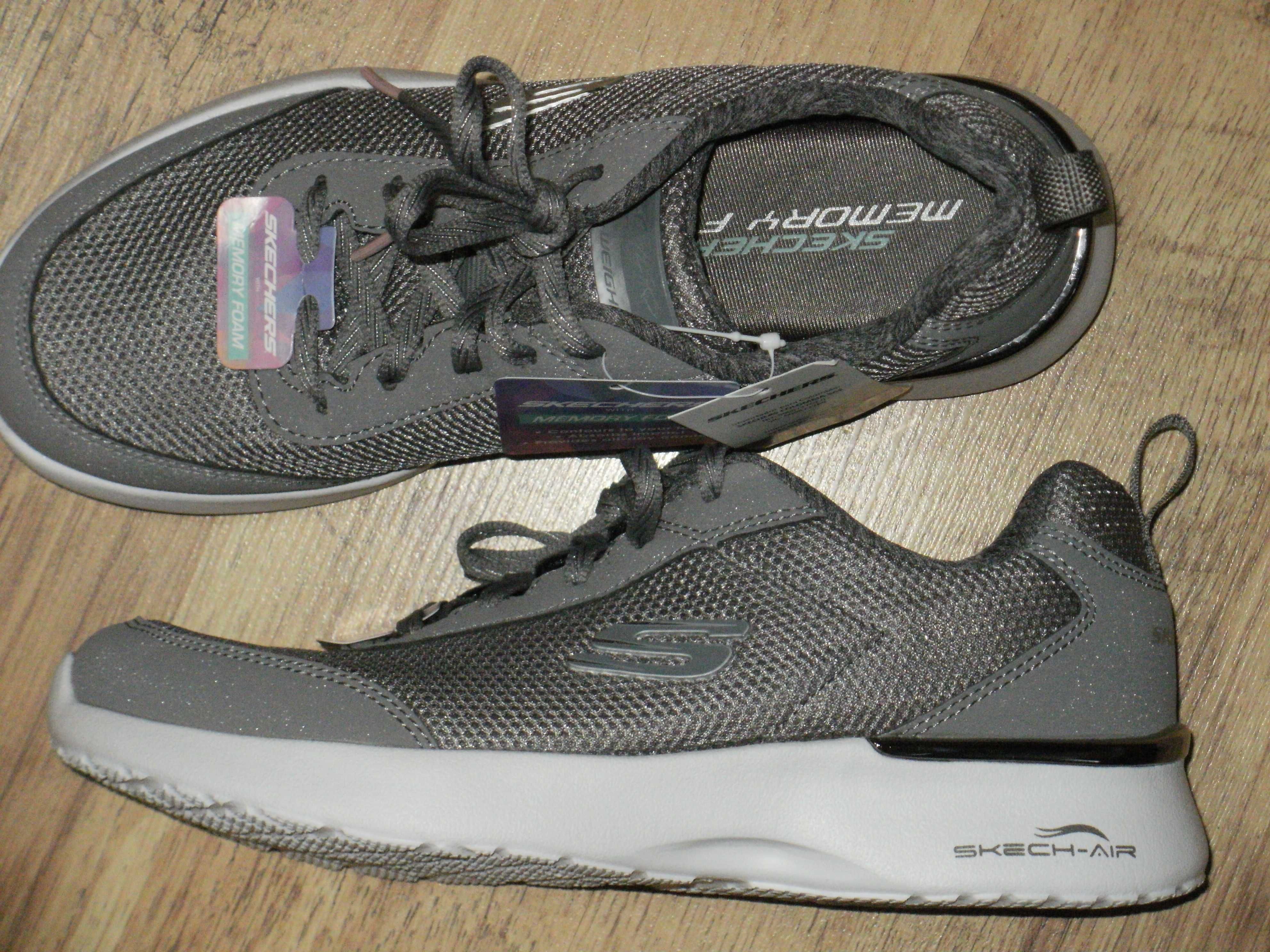 Skechers оригинални детски нови 36,5