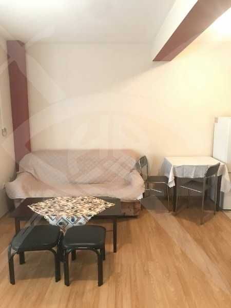 Дава се под наем Едностаен апартамент в Пловдив, Кючук Париж - 76 кв.м за 69000 € - Снимка #2