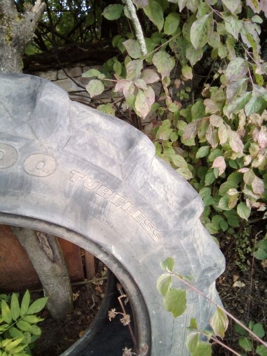 Vind cauciuc tractor si cupla