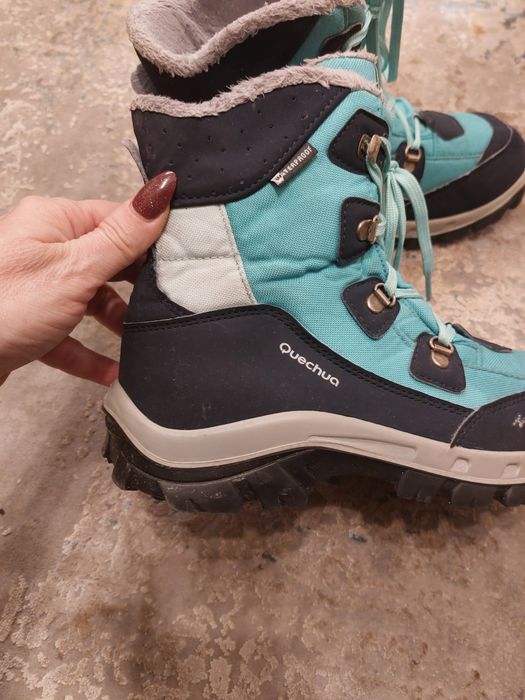 Cizme Quechua impermeabile mărime 38.