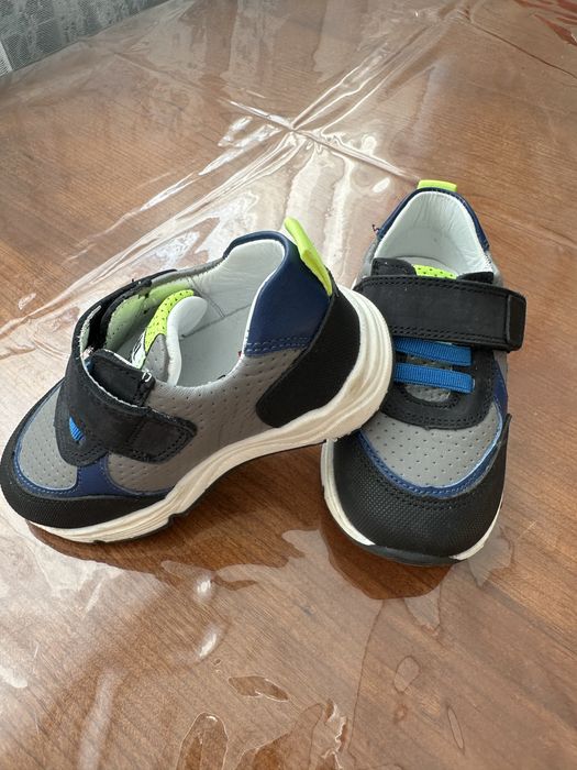 Красовки и ботинки Детская обувь