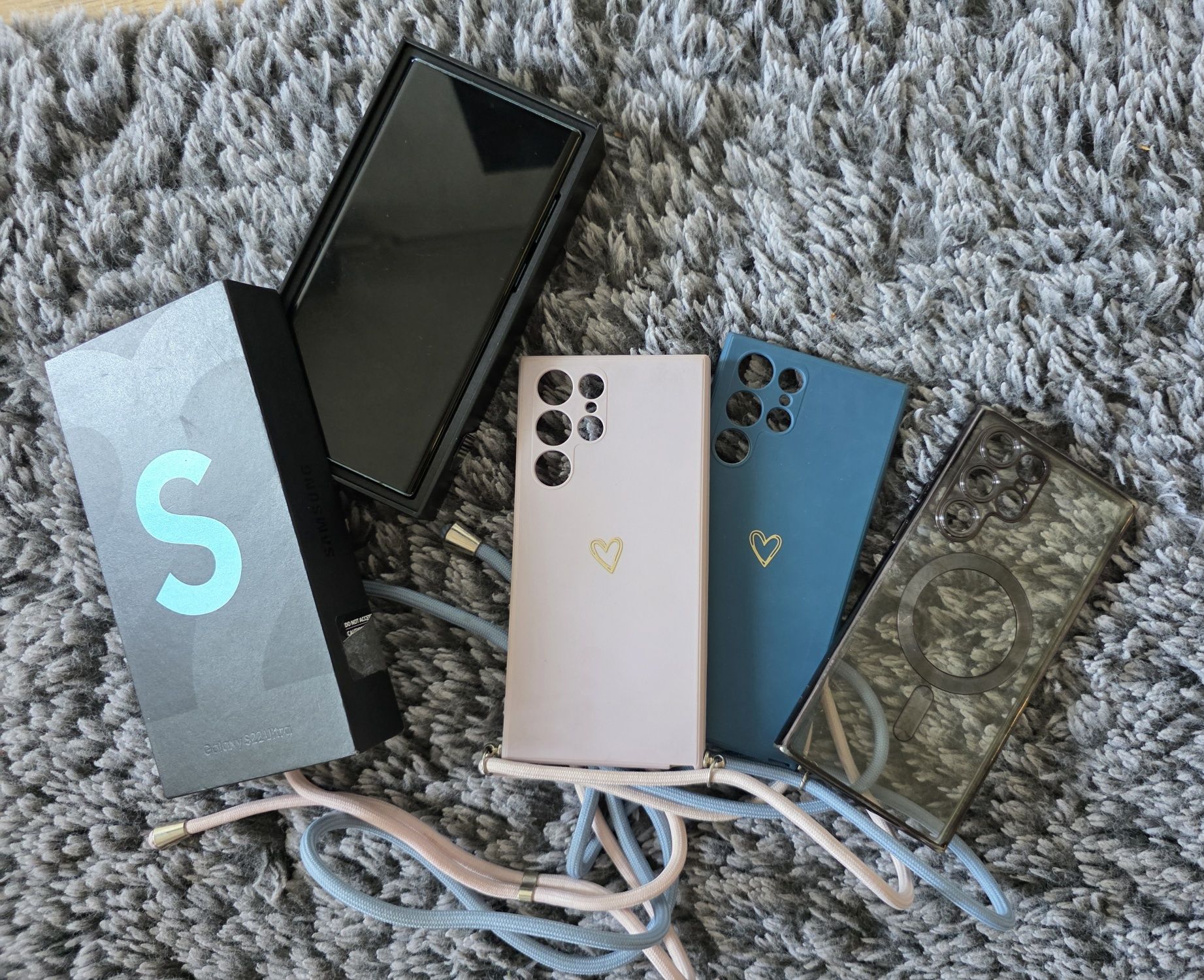 Samsung S 22 Ultra + Подарък