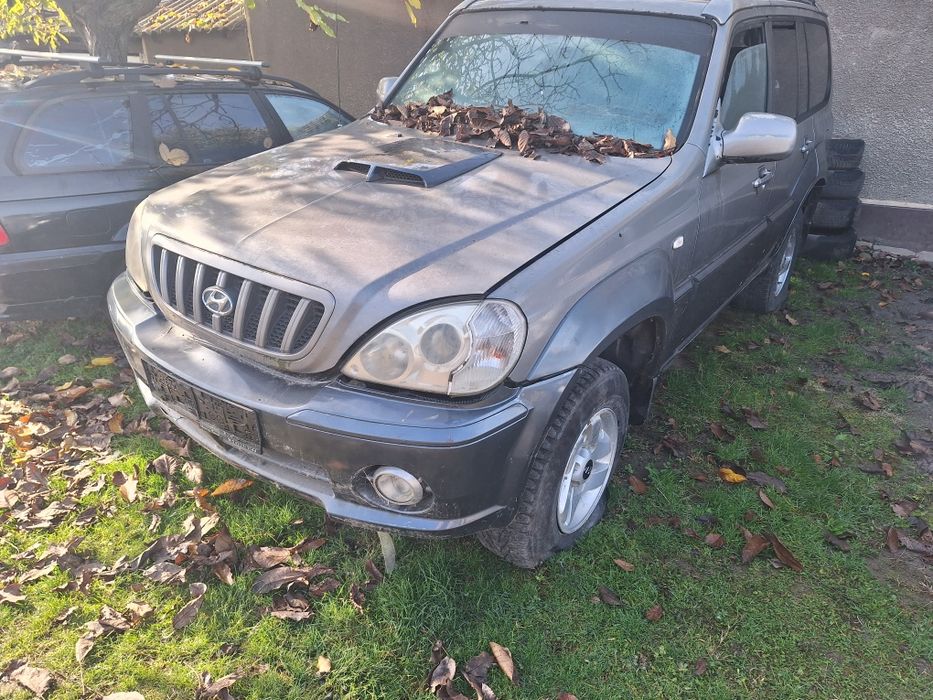 Dezmembrez hyundai terracan 2.9