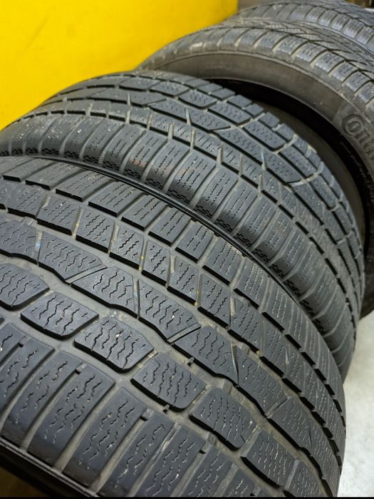 Continental 235/45/18 зимни гуми