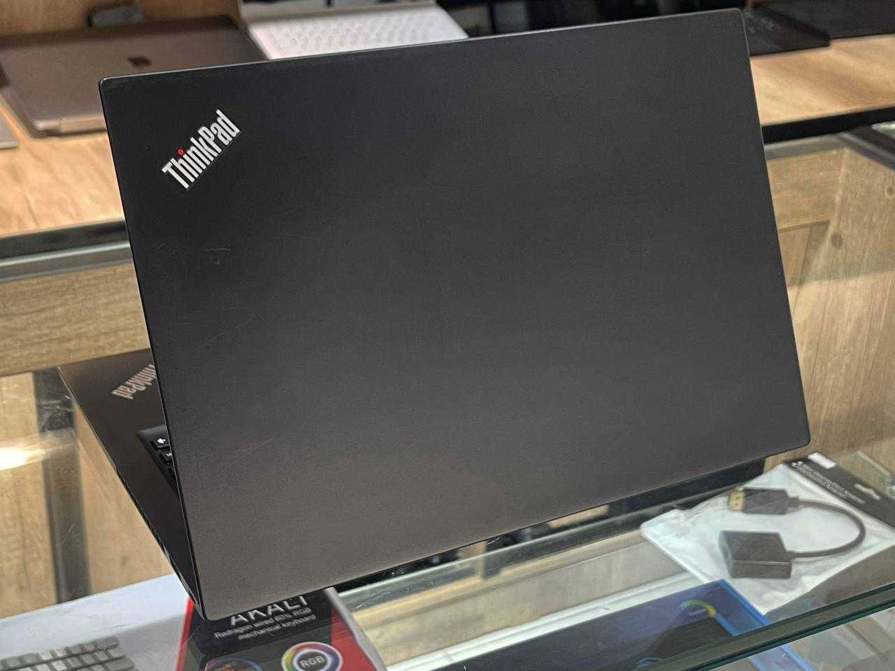 Lenovo ThinkPad T14s Core i7-10610U ram 16 ssd 256