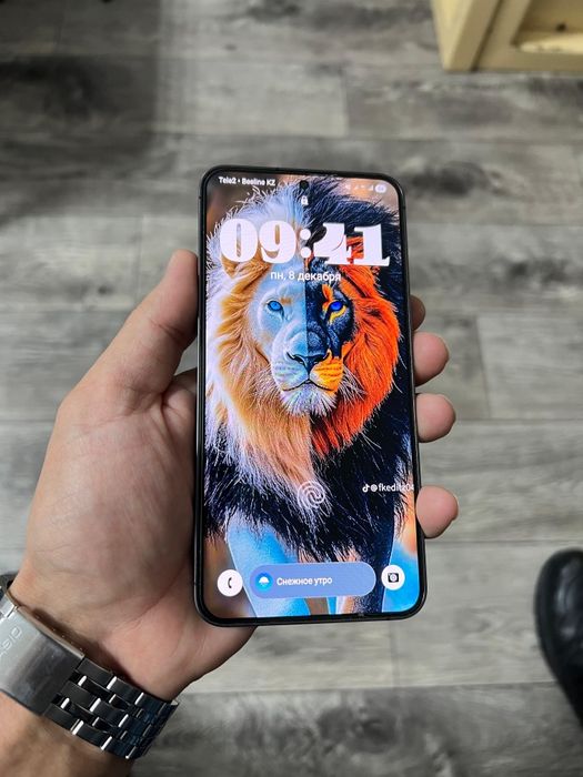 Самсун S 24 почти новый