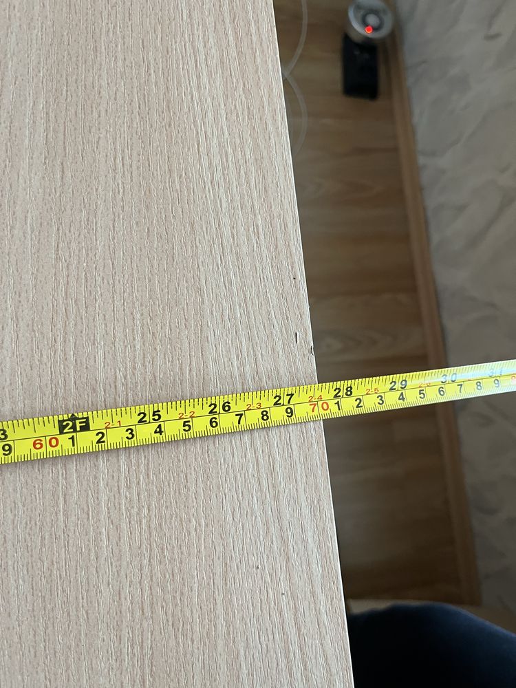Продавам използвано бюро
