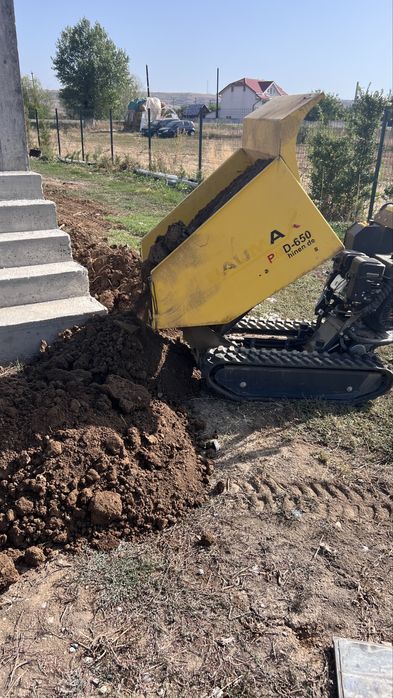 Prestari servicii  cu mini excvator de 2.700 t si 1500 t
