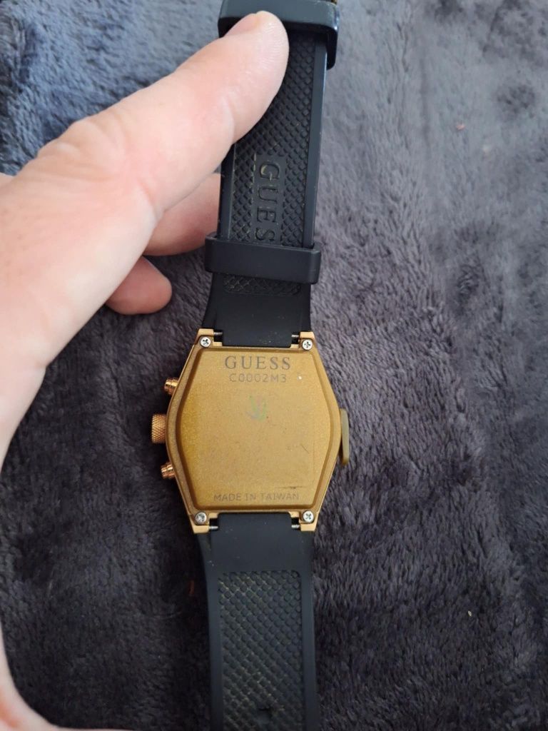 Ochelari Gucci și ceasuri