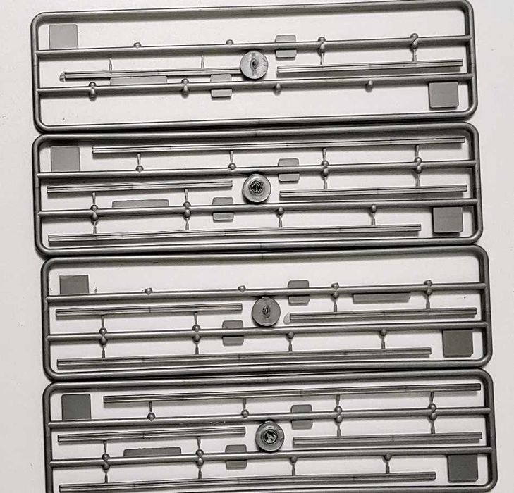 Lot macheta garduri, terasament, balustrazi, banci diorama H0 1:87 CFR
