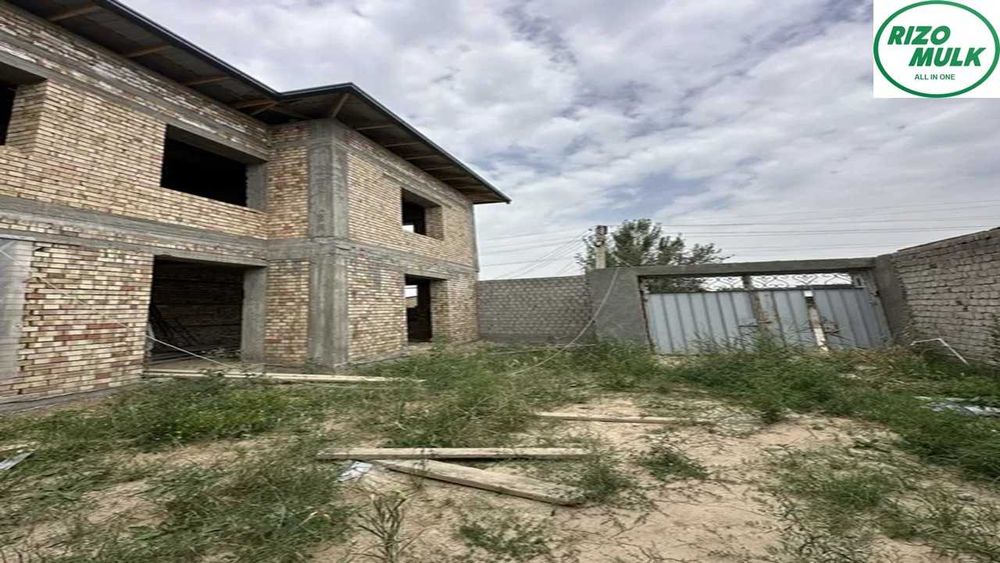 Назарбек Харакатда курилиши тугалланмаган ховли сотилади. NR494/25
