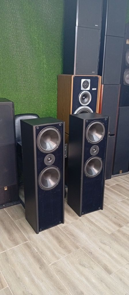 Немски тонколони Pilot ST-1000