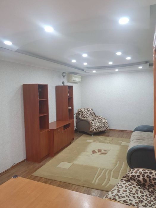 Чиланзар 5 3/3/4 кирп дом балкон 2/6 66м2 с меб техника