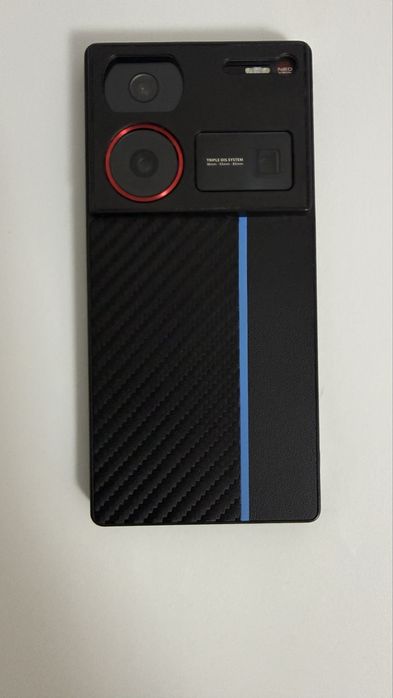 Nubia Z60 Ultra - 512 GB stocare, 16 GB RAM