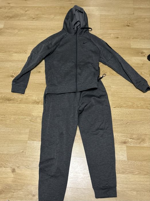 Пълен комплект Найк долнище+горнище