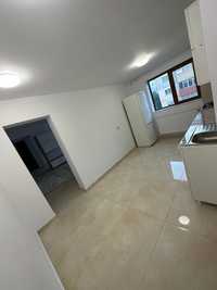 Vand apartament 3 camere M11