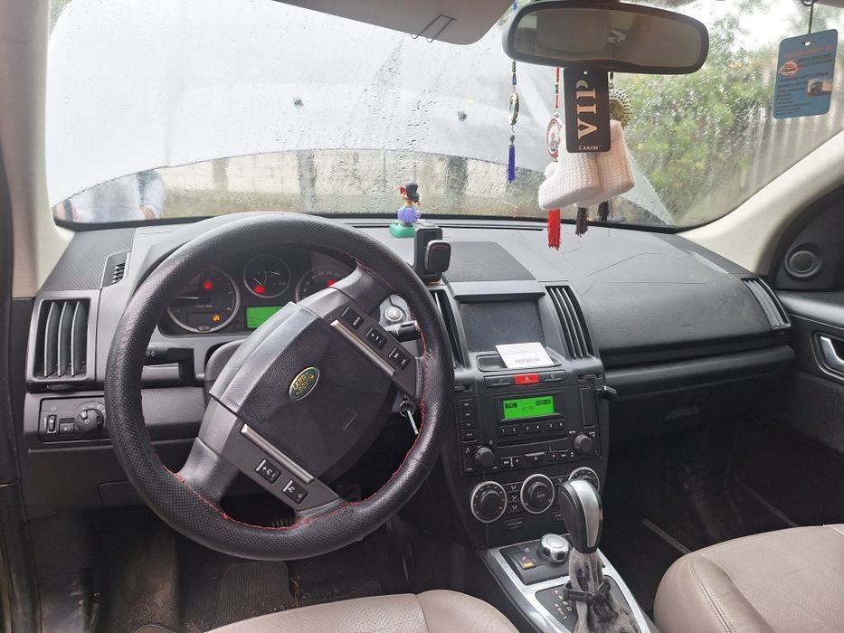 Vând sau Schimb Land Rover Freelander 2