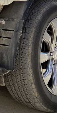 Б/у шины 235/60 R18 стояли на RX350