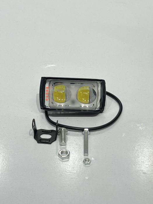 Drongo monster va boshqa skuterlar uchun old fara