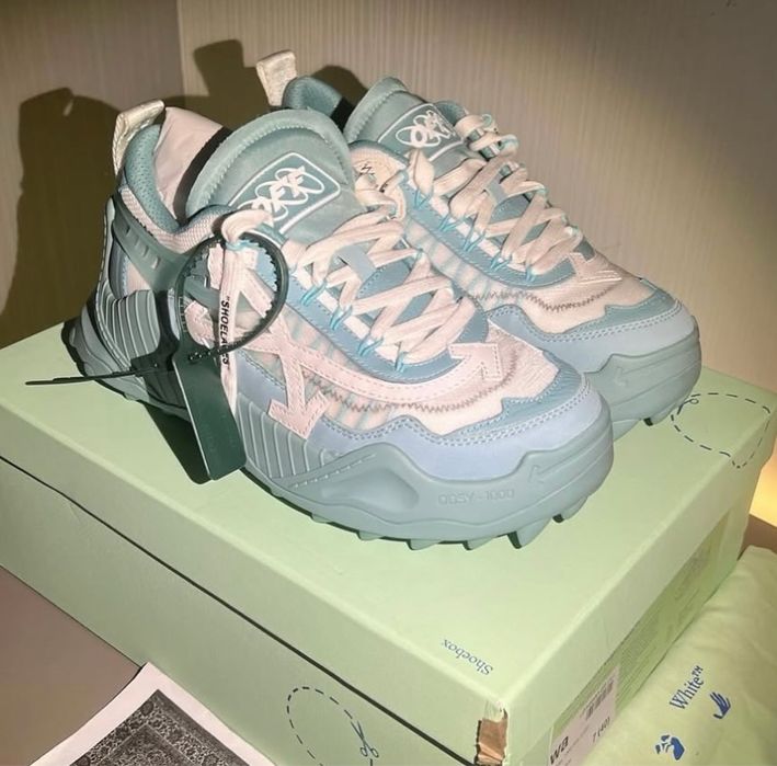 Adidasi off white odsy 1000