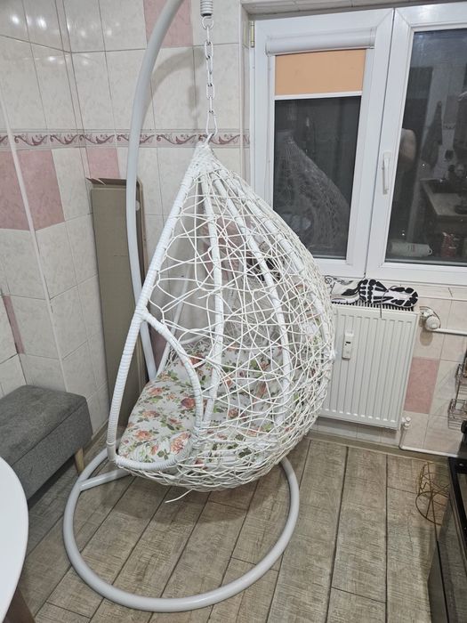 Leagan suspendat in stare buna,utilizat in interior