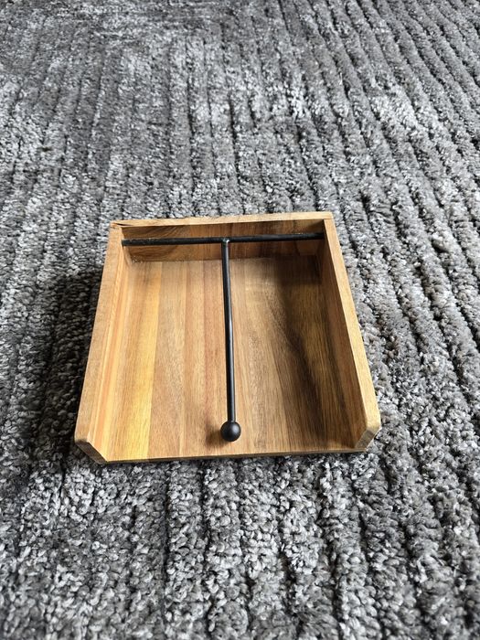 Дървен салфетник, поставка за салфетки