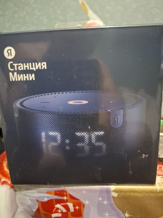 Продам Smart колонку станция Яндекс Мини с часами, новая!