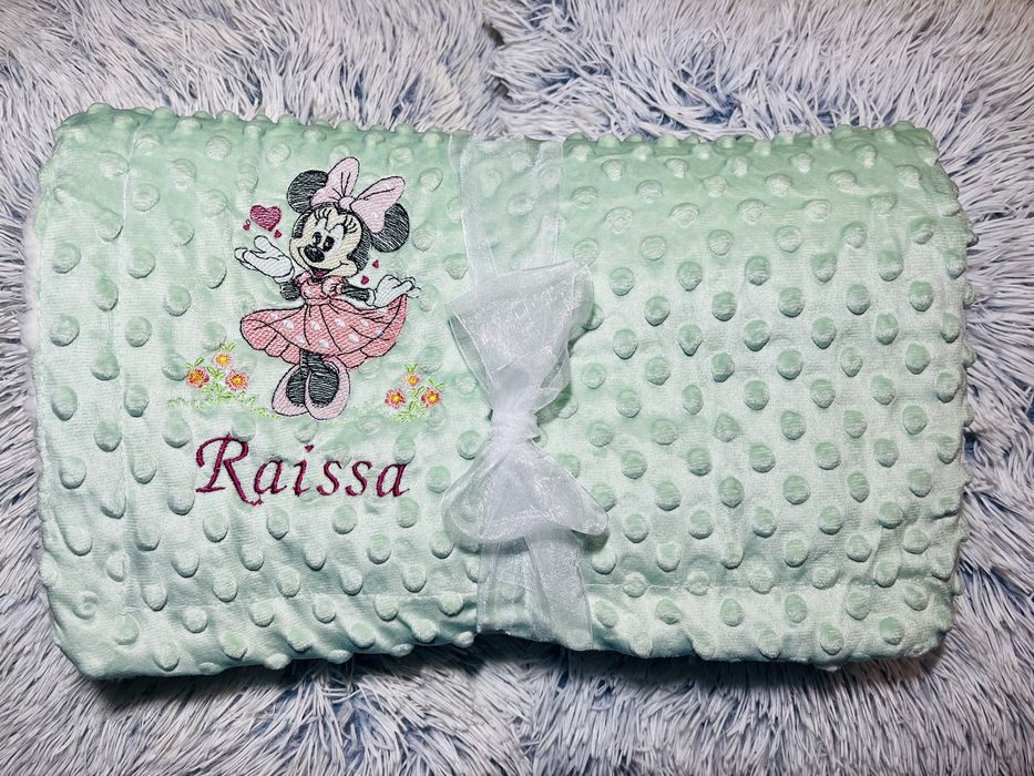 Păturici brodate personalizate