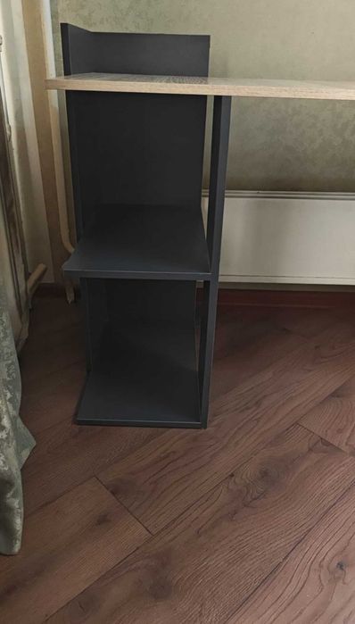 Мебель,стол,почти как новый