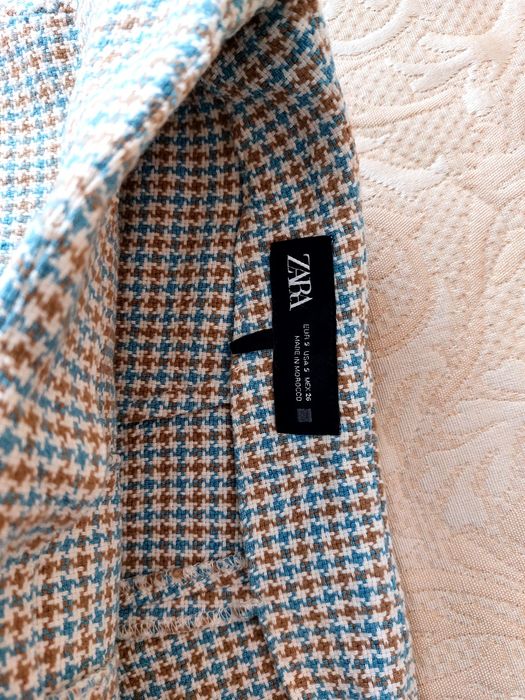 Пола - панталонки на Zara, размер С