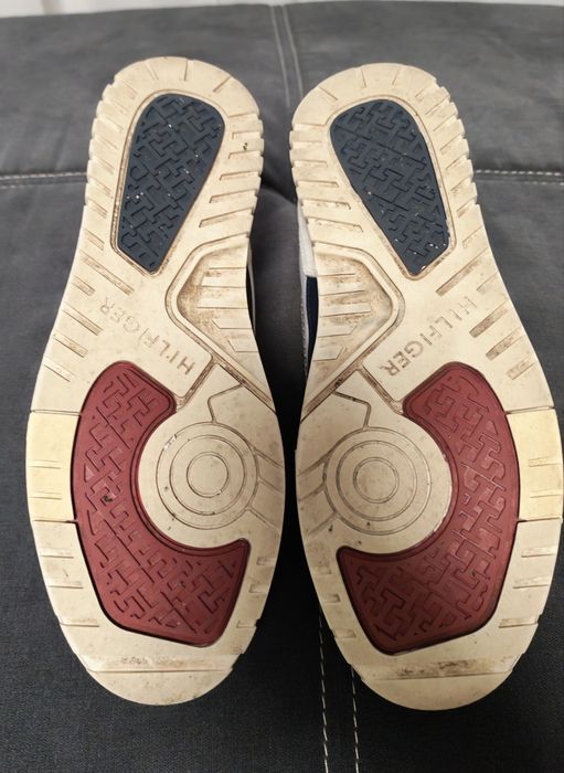 Adidasi tenisi Tommy Hilfiger , narimea 44