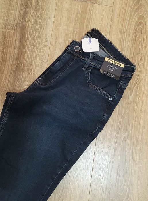 Pantaloni blugi mărime L