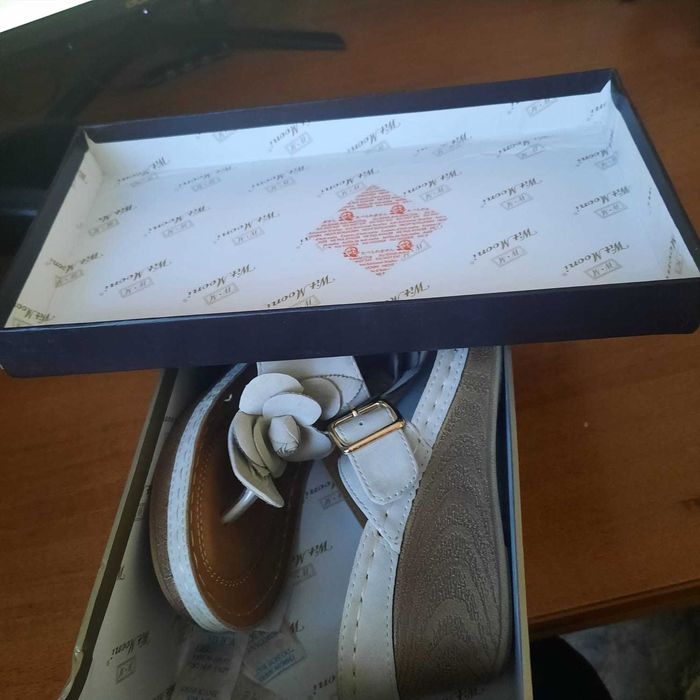 Кожаные босаножки из США