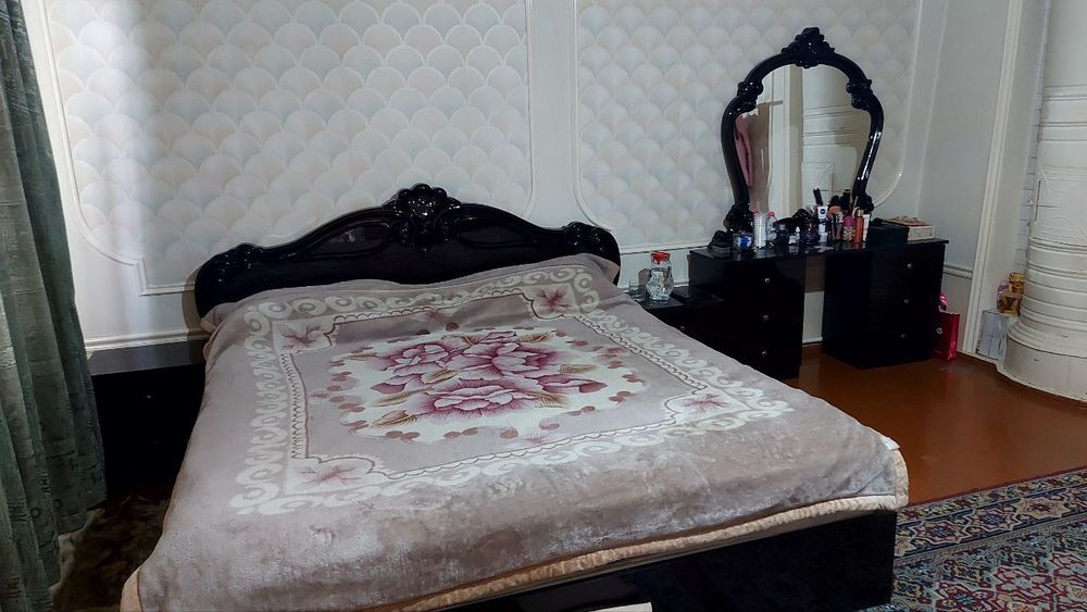 Mebel sotiladi. Yaxshi xolatda