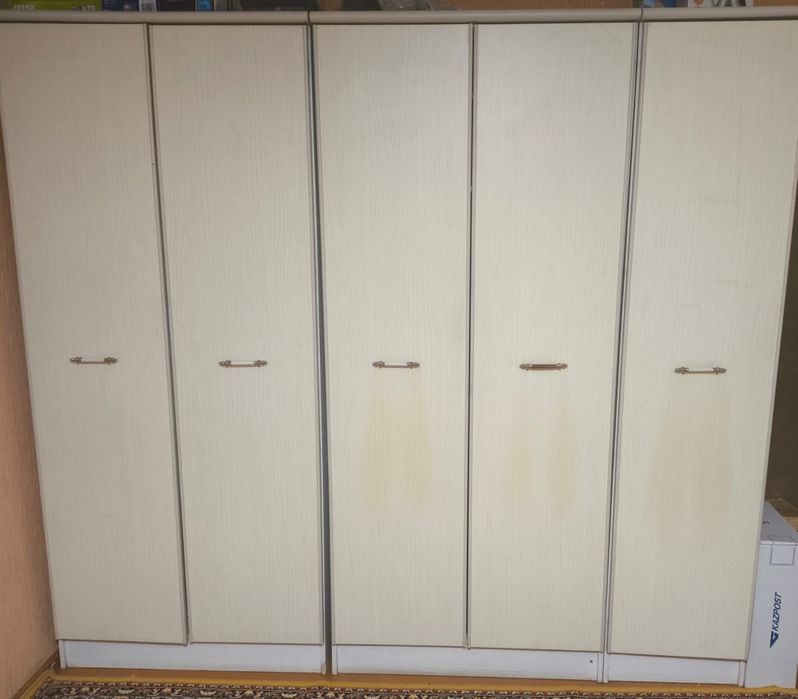 Продается большой шкаф