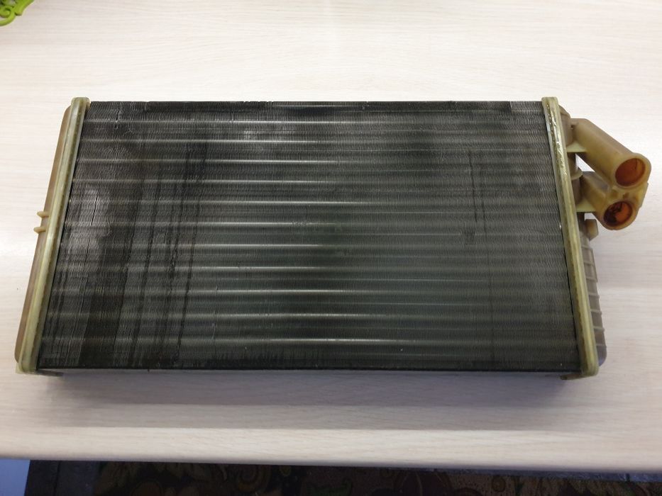 Радиатор отопителя актрос MP1