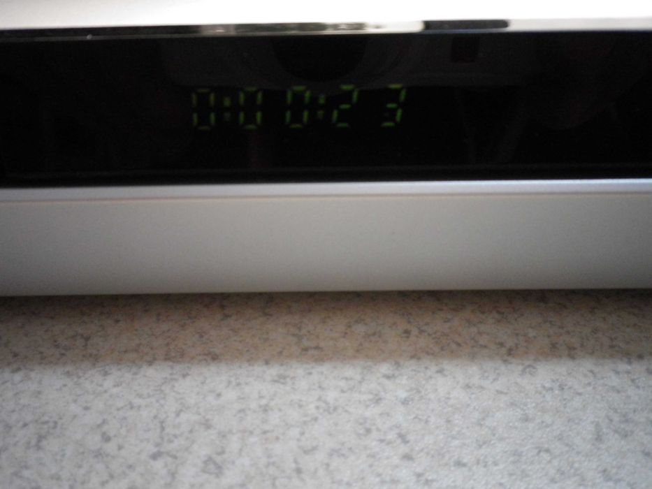 Ново DVD LG DVX276