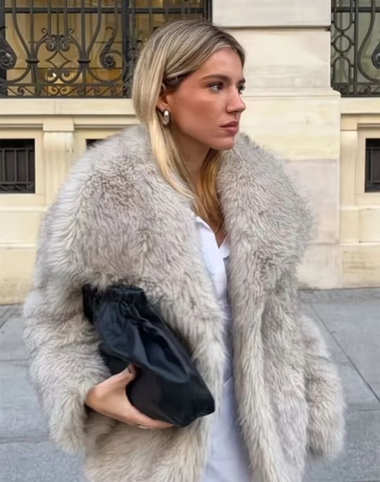 Шубка искуственная женская