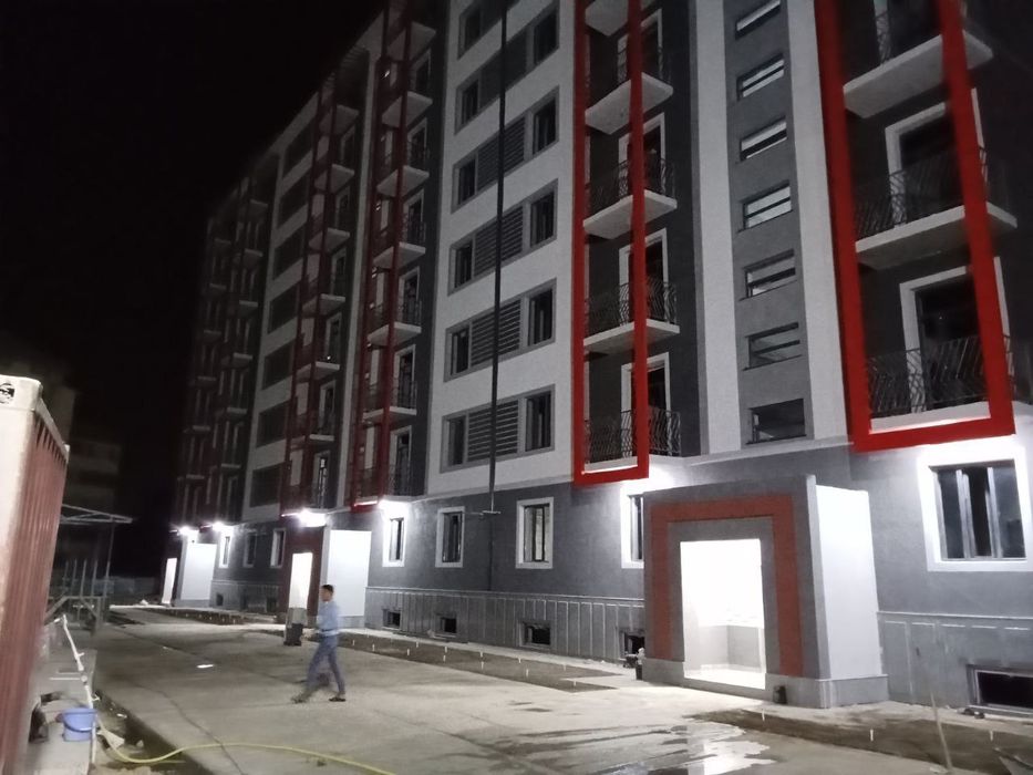 Shahar markazidan tugallanmagan uy sotiladi