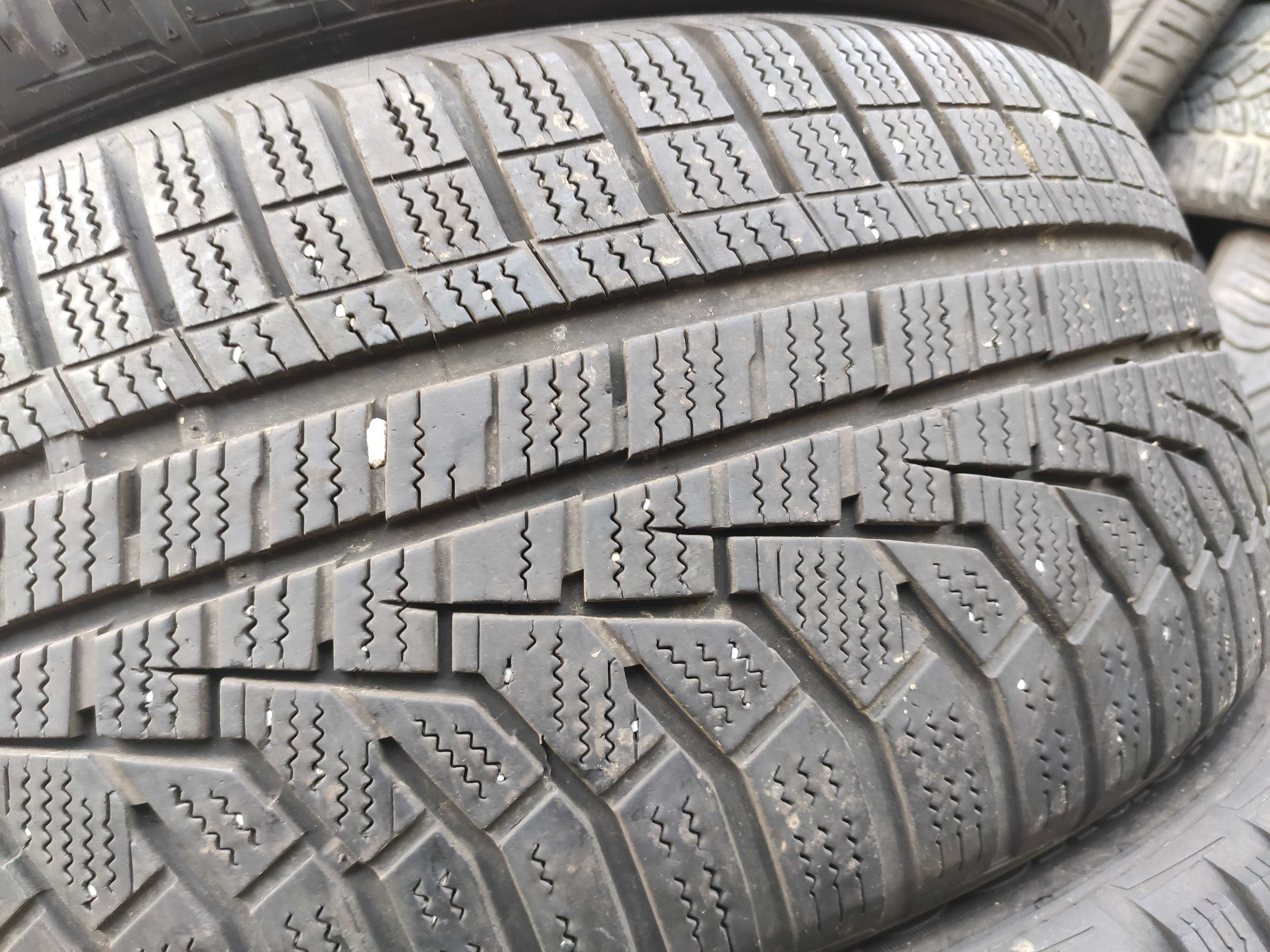 4бр Зимни гуми 225 50 17 - Hankook