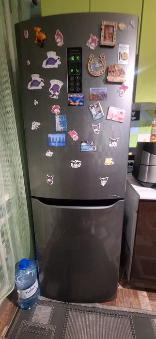 Продам холодильник LG