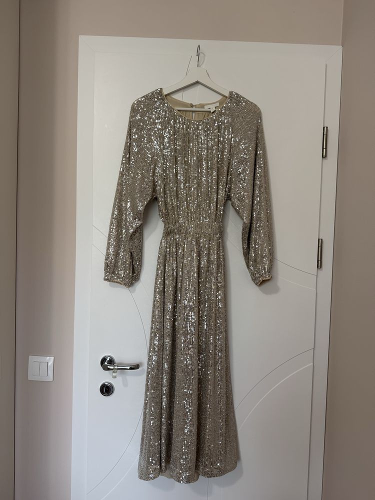 Страхотни рокли, комплекти Sinsey, Karen Millen, Nikol i др.