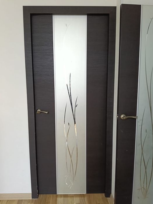 Межкомнатные двери из дерева