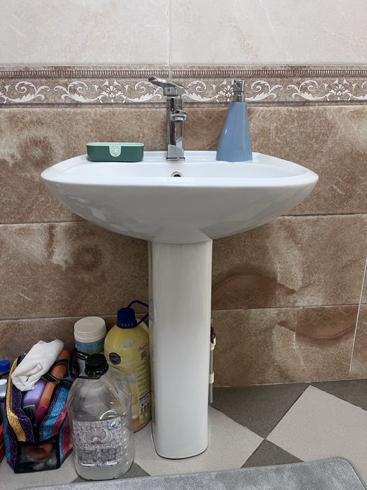 Раковина со смесителем