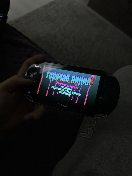 PS VITA прошитая, в идеальном состоянии