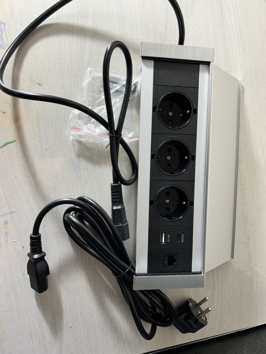 Продам розетки новые