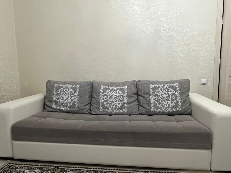 Продам диван в хорошем состоянии