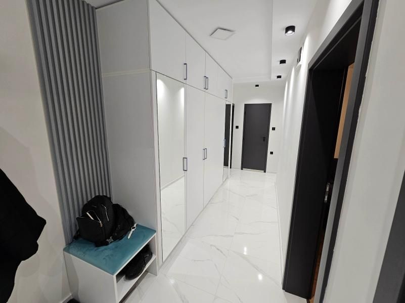 Продава се Тристаен апартамент в София, Красна поляна 1 - 93 кв.м за 2904 €/кв.м - Снимка #10